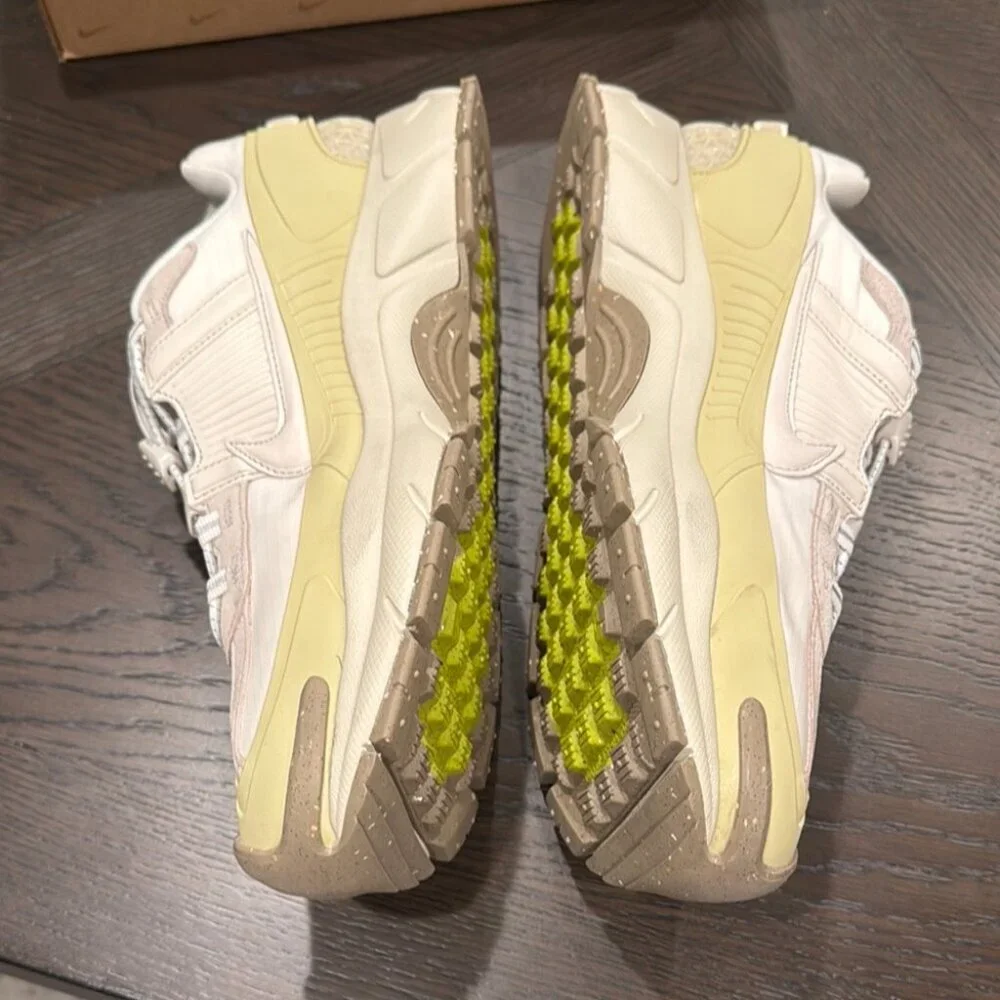 Nike Vomero Roam